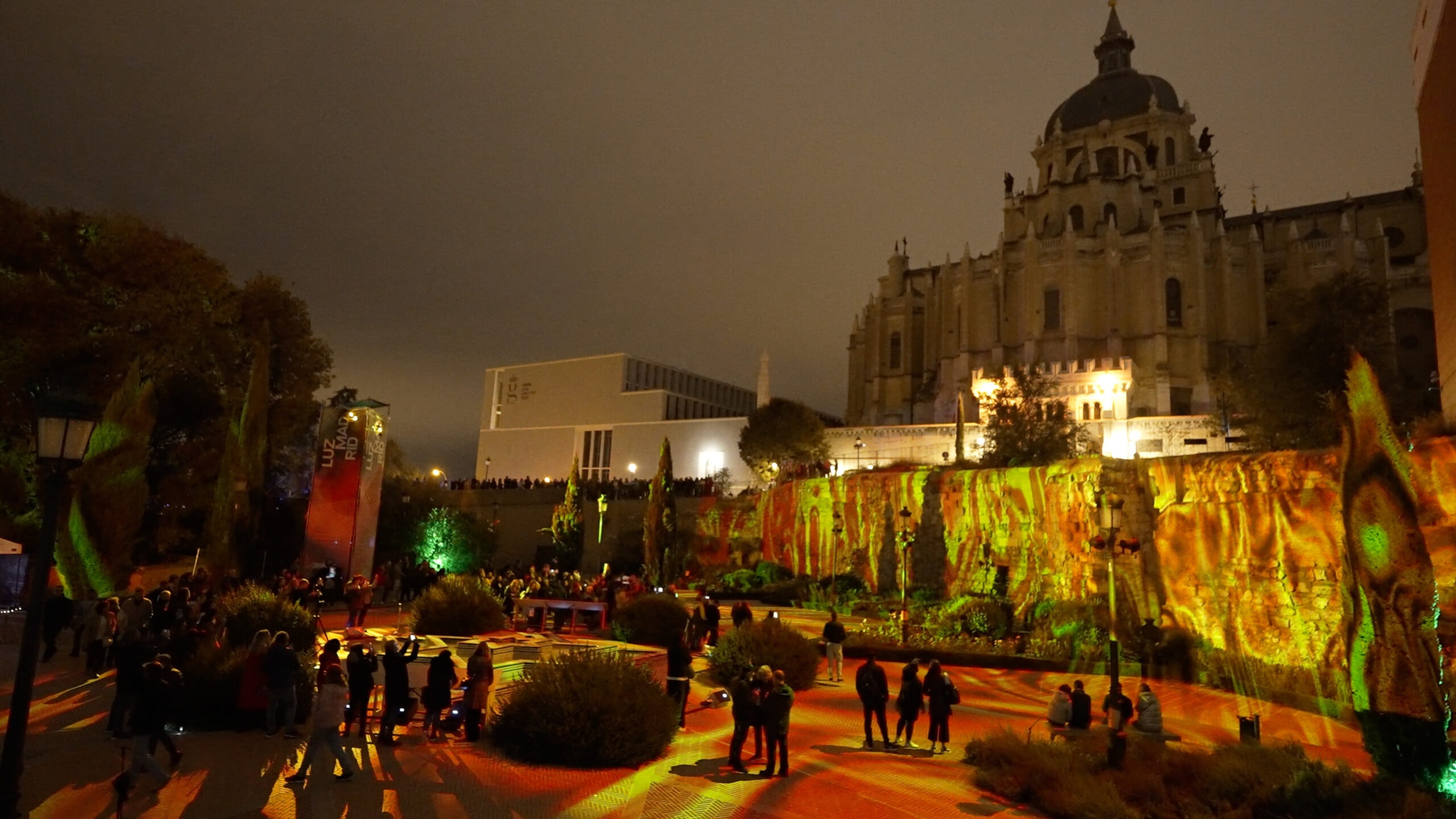 The full installation at Cuesta de la Vega, with the Almudena cathedral behind